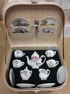 Reutter Porcelain - Flower Fairies - 075.562/0 - 17 piece child's Tea Set + Case - Picture 1 of 5