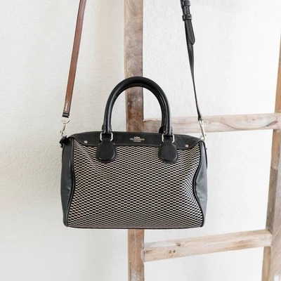 蔻驰F57242 Legacy迷你贝内特方格挎包皮革金色五金件 — 第 1/4 张图片