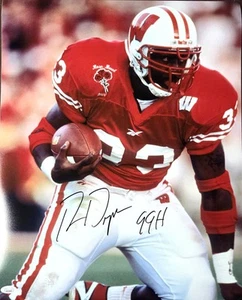 Wisconsin Badgers Legend Ron Dayne Signed 16X20 Photo #7 W/ 99H AUTO - JSA - Picture 1 of 1