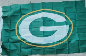 Bandera de los Green Bay Packers de la NFL 30 pulgadas x 50 pulgadas Ojales de fútbol americano de latón - Imagen 1 de 2
