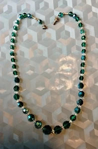 Grüne facettierte Perlen Glas Halskette / Collier Art Deco Böhmen? - Bild 1 von 4