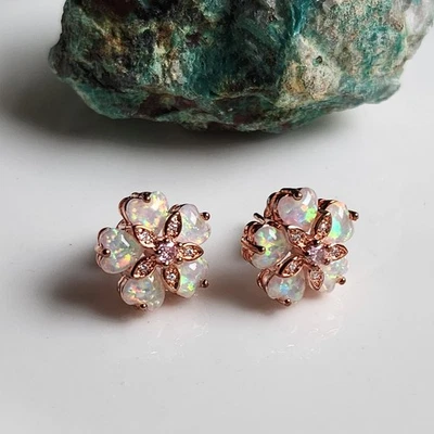 Серьги-сердечки 5,5 мм с натуральным опалом сапфиром 5/8 дюйма покрытие розовым золотом серебро 925 пробы - Изображение 1 из 2