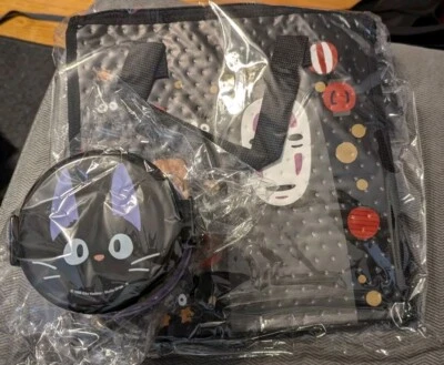 Spirited Away Thermal Lunch Bag with Zip & Jiji Round Stacking Bento Set - Image 1 of 4