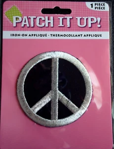 PATCH IT UP Embroidered Iron-On Applique - METALLIC SILVER PEACE SYMBOL - Picture 1 of 1
