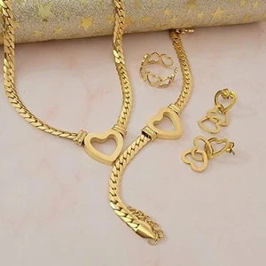 Conjunto de joyas de anillo y collar de corazón enchapado en oro de 18 quilates - Imagen 1 de 5