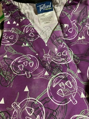 TAFFORD SCRUB TOP SIZE XS HALLOWEEN AFRAID OF THE DARK-PURPLE NWT PUMPKIN WITCH - Image 1 of 4