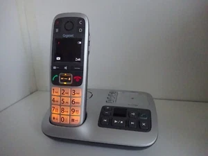 Gigaset  S30852-H2728-B101 Schnurlostelefon Silber - Bild 1 von 1