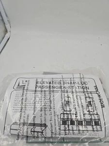 Estación de pasajeros Snap-loc elevada realista escala Ho sin caja  - Imagen 1 de 7