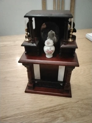 1 12th Scale Dolls House Fireplace Mantle With Accessories - Image 1 of 4