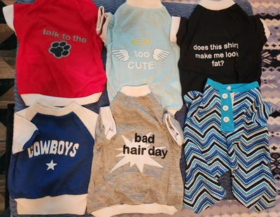 6 Pet T Shirts with Cute Sayings - Sz S - Image 1 of 2