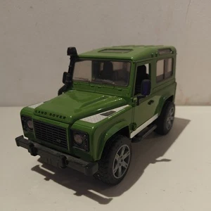 Bruder 1:16 Land Rover defender. - Picture 1 of 10