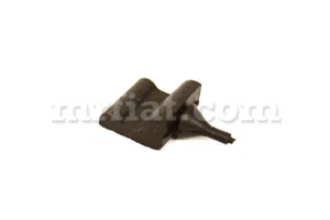 Fiat 500 Rear Trunk Bumper Rubber New - Imagen 1 de 1