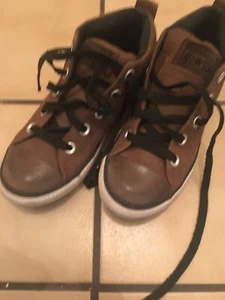 Converse All Star Junior Größe 2 braun Leder einige Zehenspuren nützlich noch - Bild 1 von 8
