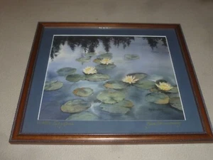 GATO FIRMADO ENMARCADO A FUEGO LENTO ESTANQUE DE LIRIOS DE AGUA ESTAMPADO ENMARAÑADO 13"" X 15"" LIRIOS ARTE - Imagen 1 de 7