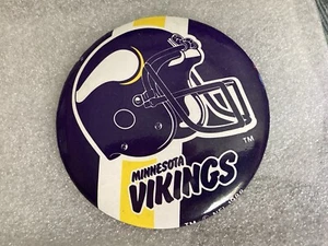 Vintage Minnesota Vikings NFL 3 Inch Pinback Button - Picture 1 of 4