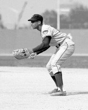 Very Rare ERNIE BANKS 1967 Chicago Cubs Glossy Retro B&W 8x10 Spring Training