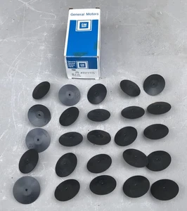 25 NOS CHEVY CAMARO CHEVELLE TRUCK GMC HOOD INSULATOR PAD RETAINERS 3977775 GM - Picture 1 of 5