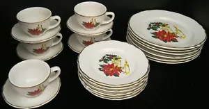HOMER LAUGHLIN VINTAGE HOLIDAY CHRISTMAS POINSETTIA 6 DINNER & 6 DESSERT 4 CUPS - Picture 1 of 8