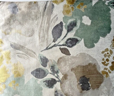 Kravet Floral Print 24x24" Fabric Remnant - Image 1 of 4