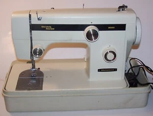 Máquina de coser National serie elástica modelo 2000 en estuche de transporte - Imagen 1 de 12