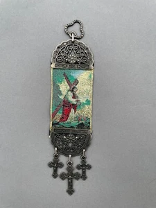 Jesus Christ Carrying The Cross, Small Tapestry Wall Hanging with Crosses - Picture 1 of 5