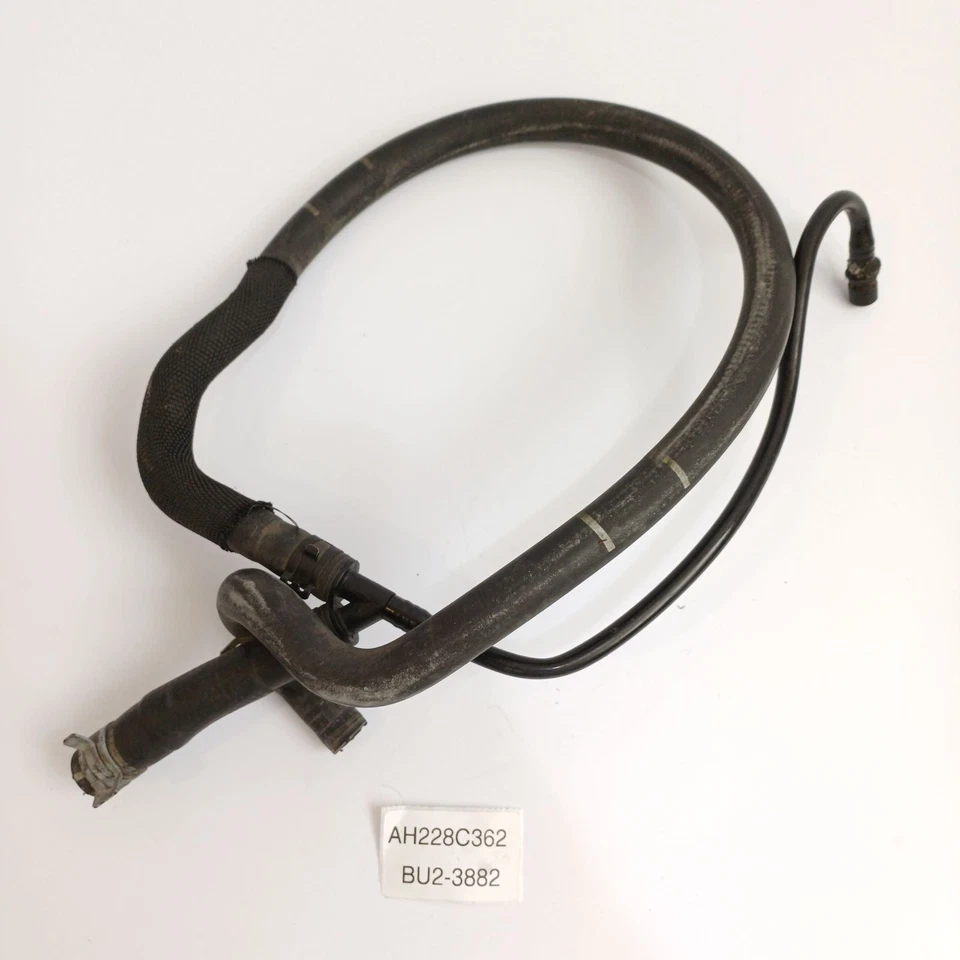 Шланг бака охлаждающей жидкости для радиатора Land Rover Range Rover Sport 2010-2013 годов выпуска AH228C362 - Изображение 1 из 4