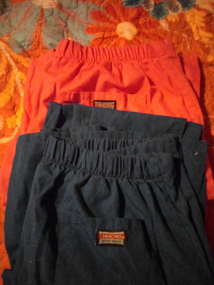 🔥Dois pares de calças esfoliantes femininas Cherokee Infinity médias azul marinho e azul-petróleo  - Imagem 1 de 1