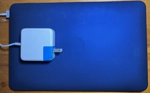 Apple MacBook air A1465 Laptop 11-INCH Mid 2012 - Picture 1 of 7