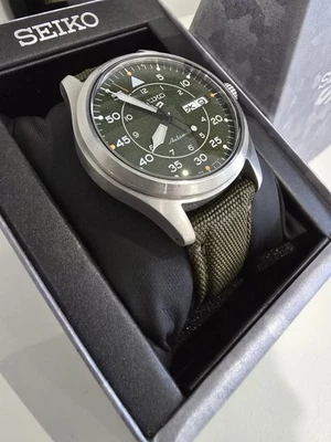 Seiko 5 Sports Flieger 39mm Watch Green Dial, Automatic, Green Strap, VGC £280! - Image 1 of 4