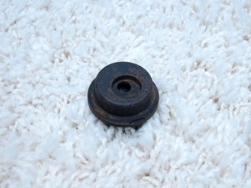 BUICK / OLDSMOBILE / PONTIAC OEM ПРОВОД КОЛПАЧОК КОЛЕСА ЧЕРНЫЙ МЕТАЛЛИЧЕСКИЙ ЗАМОК ГАЙКА #2A-9 - Изображение 1 из 3