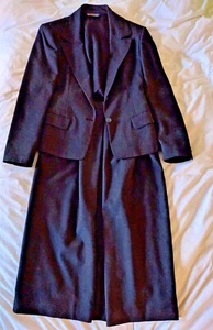 Vintage Austin Reed of Regent Street Black Lightweight Wool Skirt Suit, size 10 - Picture 1 of 12