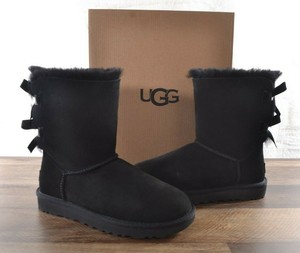 black ugg boots with bows