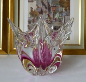 VINTAGE CZECH BOHEMIAN CHRIBSKA ART GLASS VASE - Picture 1 of 19