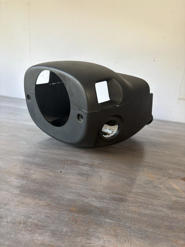 2007-2010 Hyundai Elantra Steering Column Shroud Plastic Cover OEM ignition Hole - Image 1 of 4