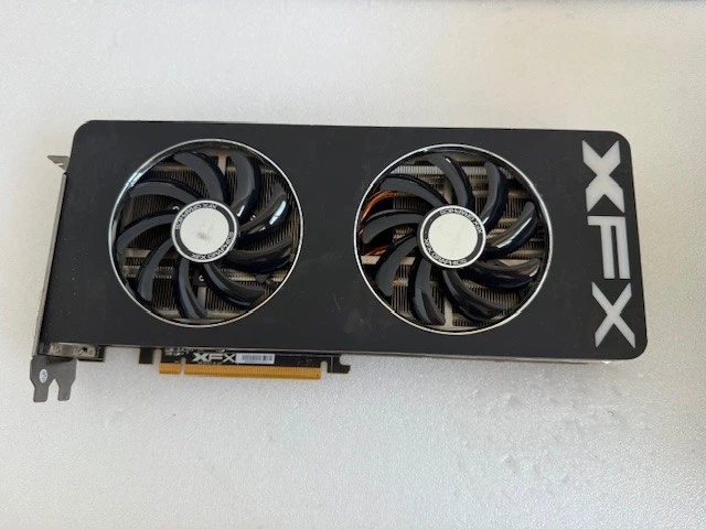 AMD XFX Radeon R9-290X-ED 4GB GDDR5 R9-290X-EDB V6.1 Black DD 1050M D5 DP - Image 1 of 4