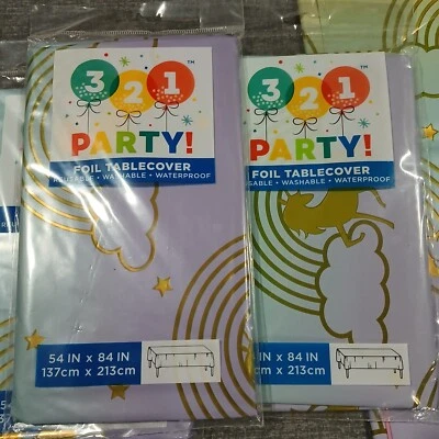 321 вечеринка — 2 упаковки фольги золотой радужный единорог чехол для стола на день рождения 54x84 дюйма - Изображение 1 из 2
