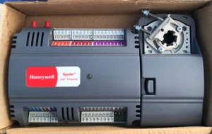 Honeywell PVL6436AS-ILC Series 4 Spyder Programmable VAV Controller - Picture 1 of 2
