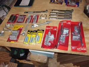 NEW GATE / FENCE HARDWARE - SEE PICS FOR INFO.  HINGES/SPRINGS/CLAMPS/ETC - Picture 1 of 9