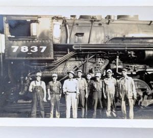 Vintage Railroad Photo Men Workers Standing In Front Of Locomotive 7837 - Picture 1 of 3