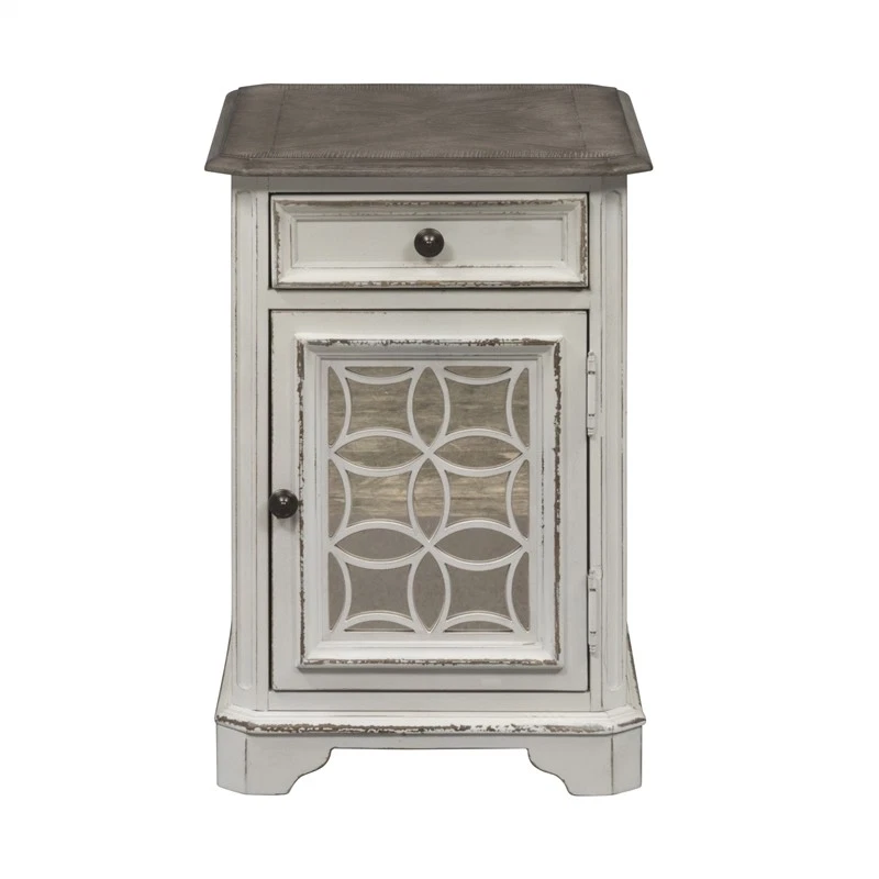 Liberty Furniture Magnolia Manor Chair Side Table