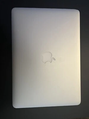 Apple MacBook Air 13.3" macOS Catalina version10.15  (2017) - Image 1 of 4