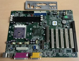 RETRO Mainboard Sockel A ( S462 ) QDI KinetiZ 7T / AMD Athlon 1000 / Blende - Bild 1 von 4