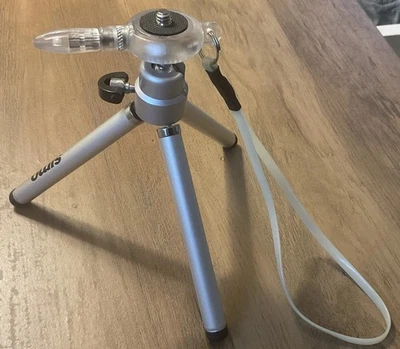 Sima Mini Tripod for digital cameras & camcorders, model ST-10K - Image 1 of 4