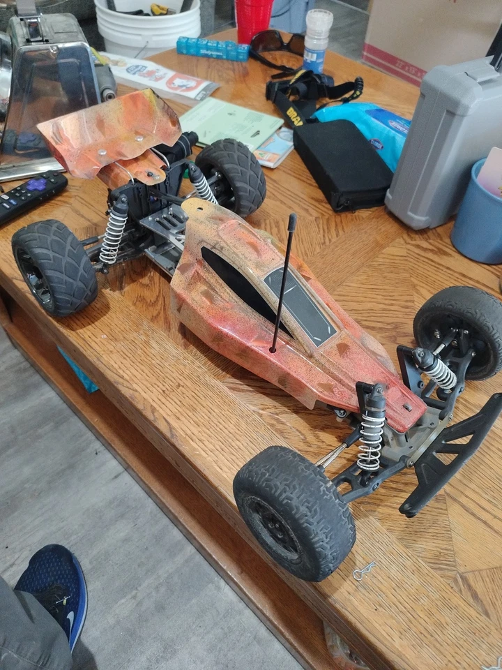 Traxxas Drag Bandit/Rustler 2WD w/ Electronics & Race Trim VXL 272R Streched HR - Image 1 of 4