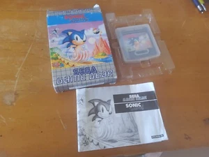 Sonic The Hedgehog Sega Game Gear Complete With Manual And Inserts - Picture 1 of 9