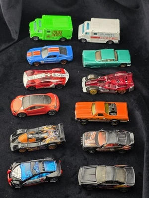 Hot Wheels Lote 12 Coches Muscle Police Bomberos GT500 Impala El Camino LEER Foto 1 de 4