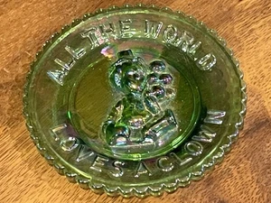 3.5" Moser Green Carnival Glass Pee Wee Mini-Plate - ALL THE WORLD LOVES A CLOWN - Picture 1 of 4