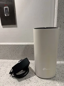 TP-Link Deco M4R White WiFi Router Extender Booster Single Pack - Picture 1 of 8