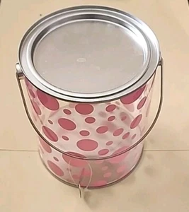 Bella Bug große Farbdose Deckel klar rosa gepunktet 5" x 6" BPA-freie Geschenkbox - Bild 1 von 8