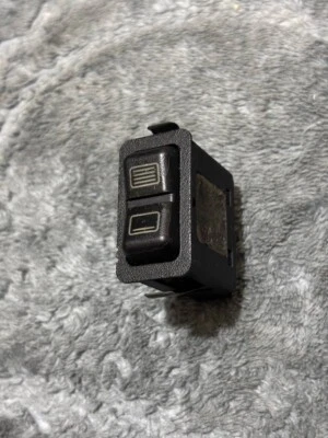 NOS GENUINE BMW E32 E34 Electric Sun Blind Switch 61311390895 - Image 1 of 4